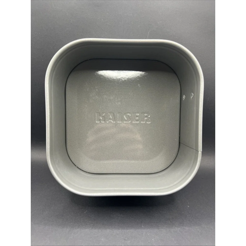 Kaiser La Forme Quadro Square Springform Pan 6.5